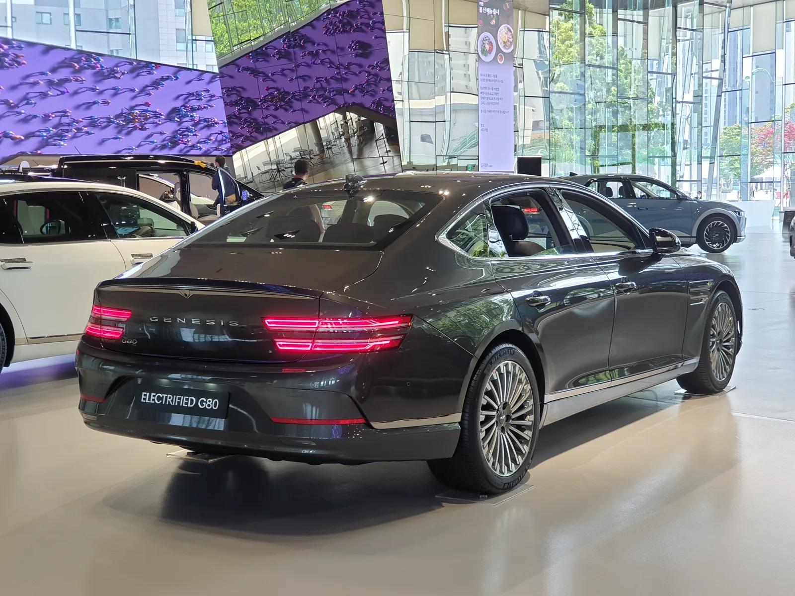 Genesis G80 vs Audi A6 e-tron 2026 : quelle berline choisir ?
